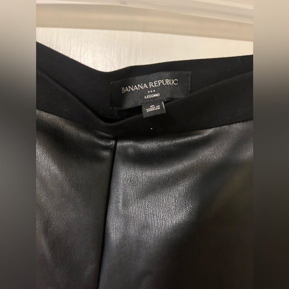 BANANA REPUBLIC WOMENS LEATHER style Pants size 6 - Picture 3 of 3
